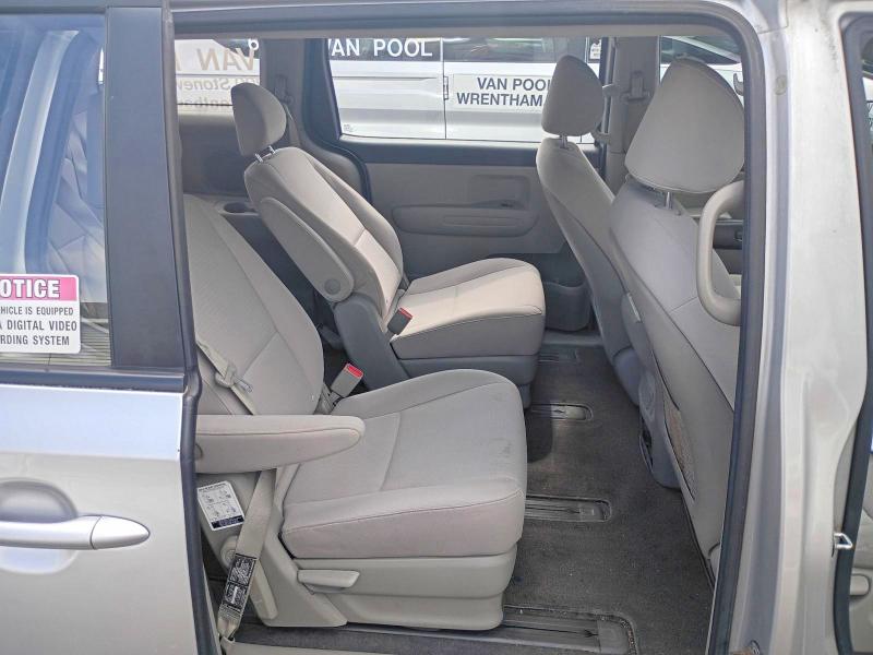 Photo 6 from auction – 2017 KIA SEDONA with VIN KNDMA5C19H6291686
