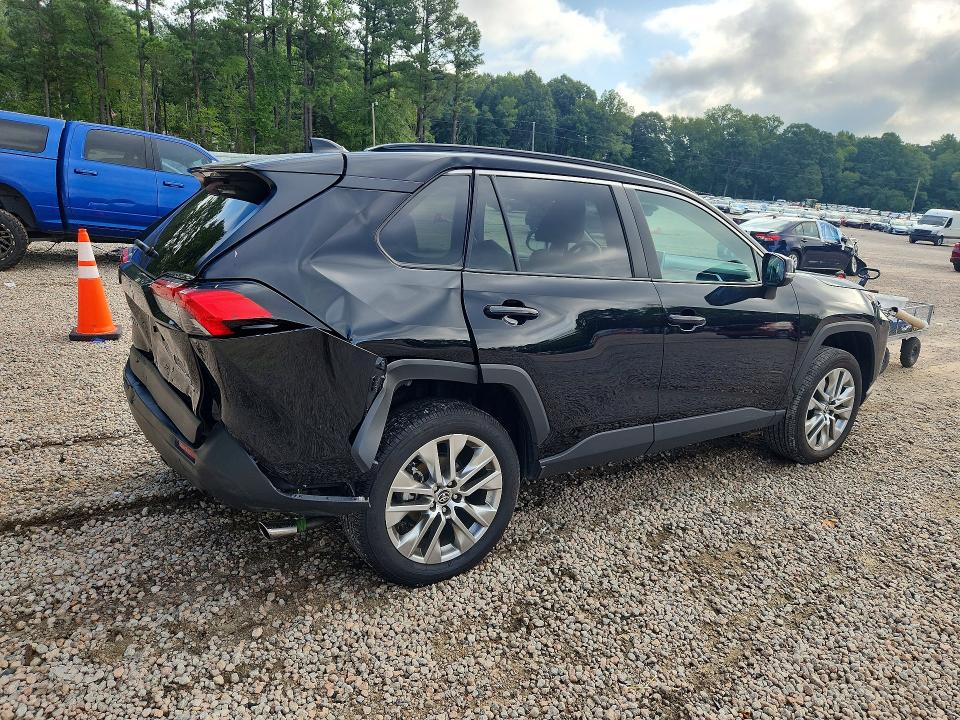 Photo 3 from auction – 2025 TOYOTA RAV4 with VIN 2T3A1RFV1SC534312