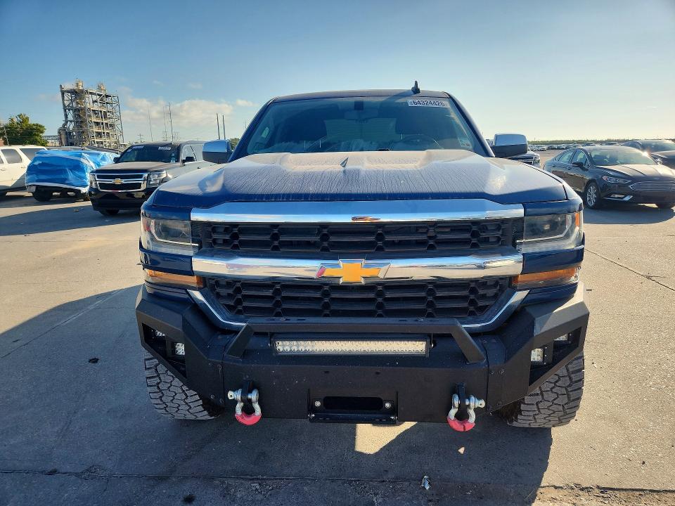 Zdjęcie 5 z aukcji – 2018 CHEVROLET SILVERADO z VIN 3GCUKREC2JG455853