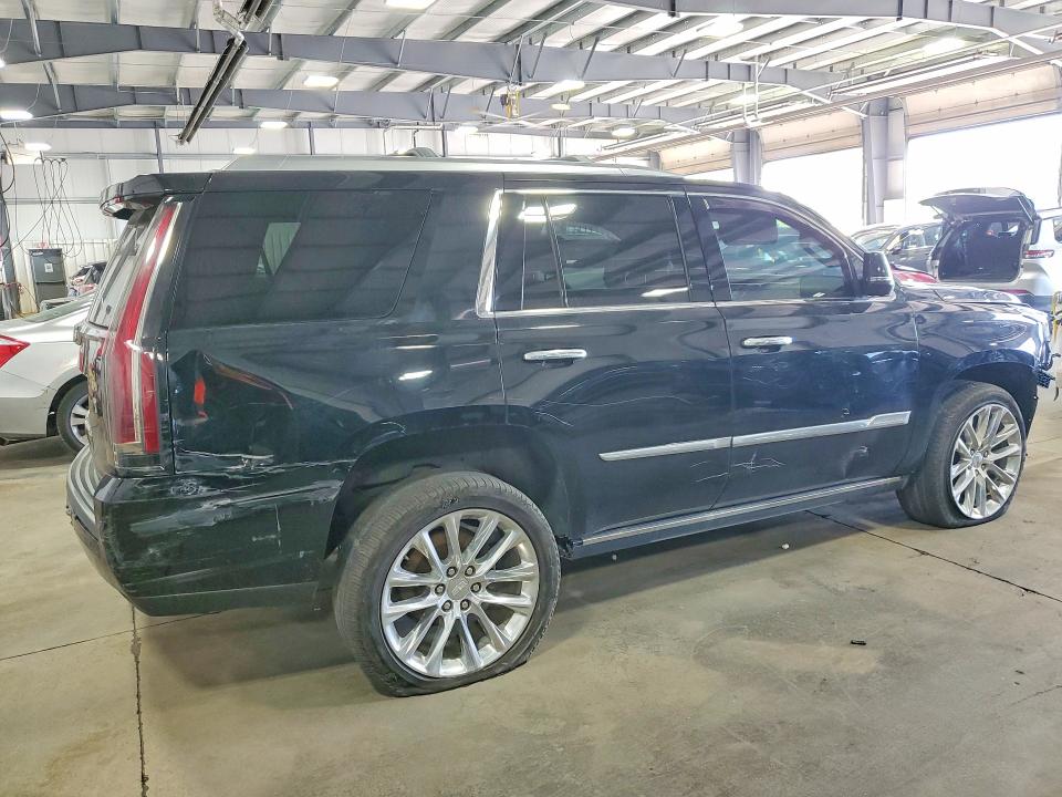 Photo 3 from auction – 2017 CADILLAC ESCALADE with VIN 1GYS4CKJ7HR314749