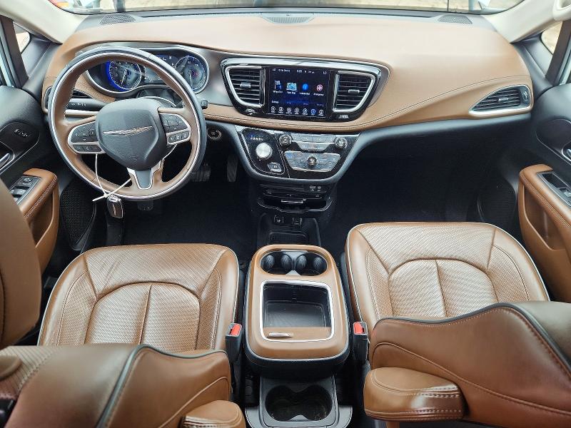 Photo 8 from auction – 2017 CHRYSLER PACIFICA with VIN 2C4RC1GG5HR564798