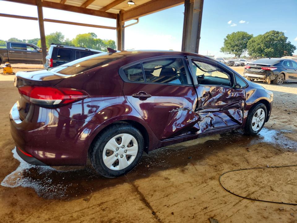 Photo 3 from auction – 2017 KIA FORTE with VIN 3KPFK4A72HE131618