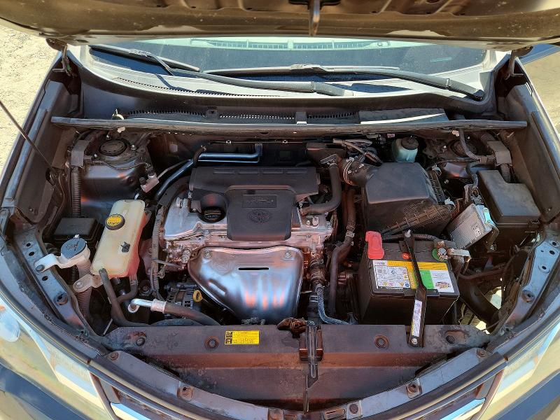 Photo 11 from auction – 2015 TOYOTA RAV4 with VIN 2T3WFREV1FW153833