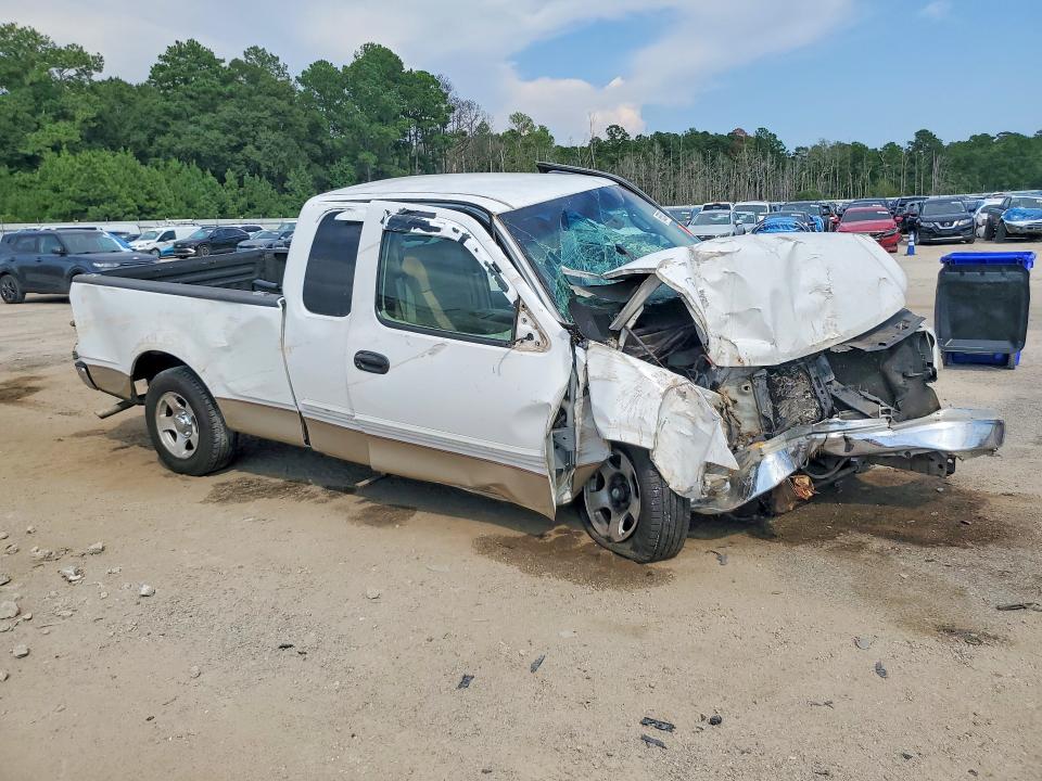 Photo 4 from auction – 2000 FORD F150 with VIN 1FTRX17W2YNB09545
