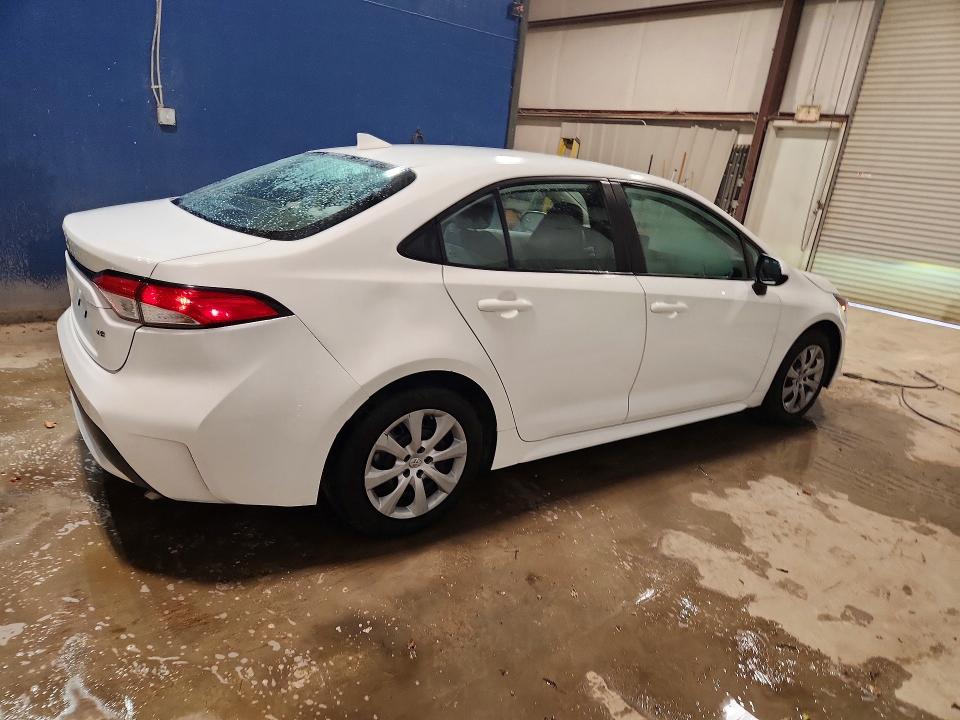 Photo 3 from auction – 2022 TOYOTA COROLLA with VIN 5YFEPMAE0NP347991