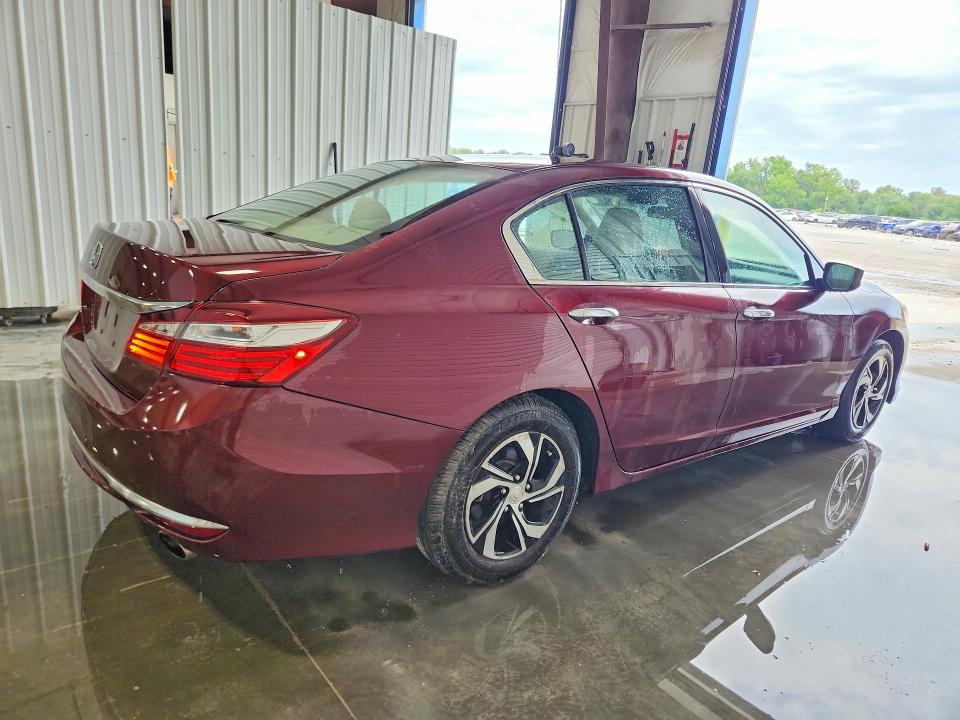 Photo 3 from auction – 2017 HONDA ACCORD with VIN 1HGCR2F33HA153172