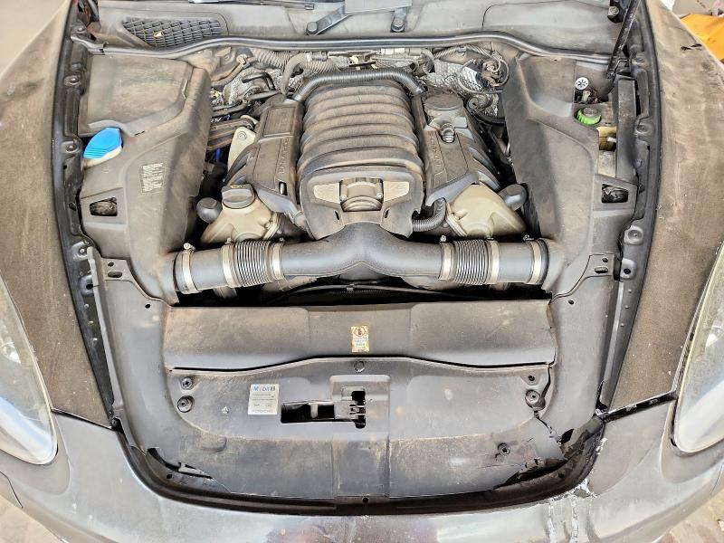 Photo 12 from auction – 2013 PORSCHE CAYENNE with VIN WP1AD2A22DLA79193