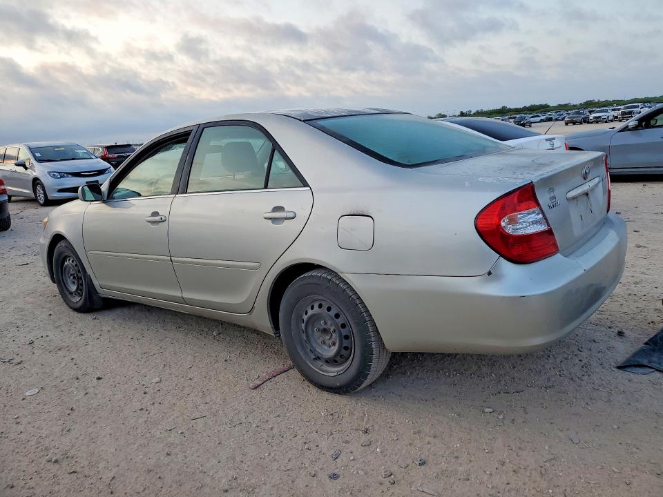 Photo 2 from auction – 2004 TOYOTA CAMRY with VIN 4T1BE32K54U836715