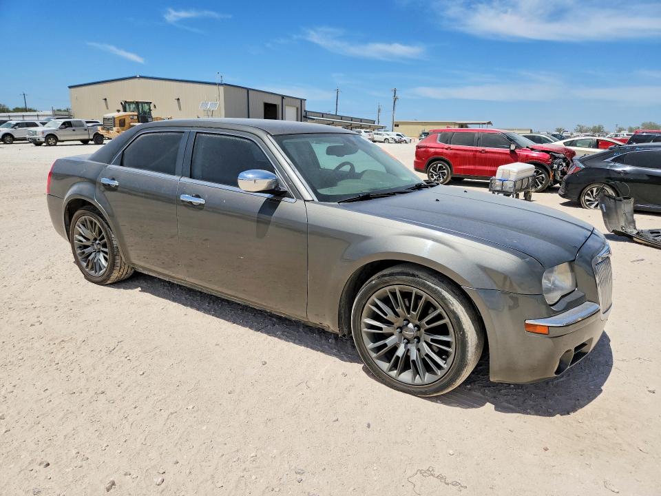 Photo 4 from auction – 2008 CHRYSLER 300C with VIN 2C3KA63H88H219875