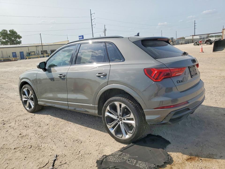 Photo 2 from auction – 2022 AUDI Q3 with VIN WA1EECF32N1141173