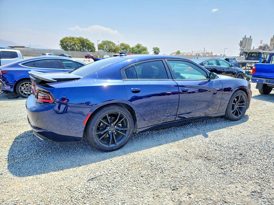 Photo 3 from auction – 2016 DODGE CHARGER with VIN 2C3CDXHG0GH319095