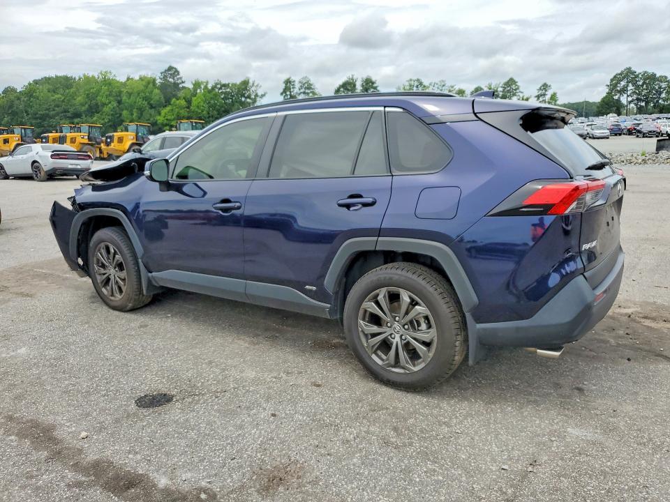 Photo 2 from auction – 2024 TOYOTA RAV4 with VIN JTMB6RFVXRD121560