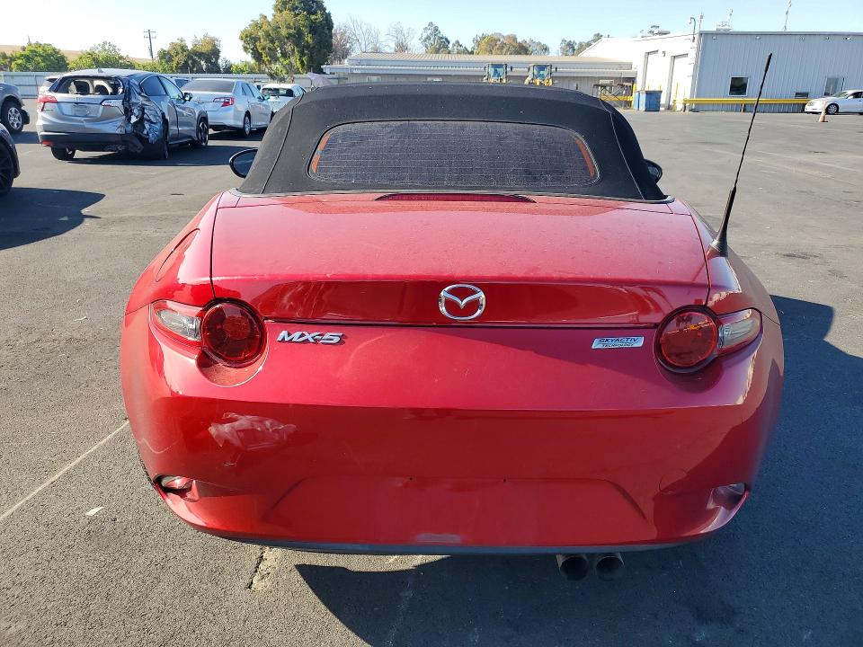 Photo 6 from auction – 2016 MAZDA MX-5 MIATA with VIN JM1NDAB70G0101558