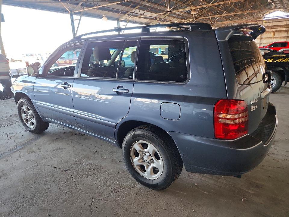 Photo 2 from auction – 2002 TOYOTA HIGHLANDER with VIN JTEGD21A120037885