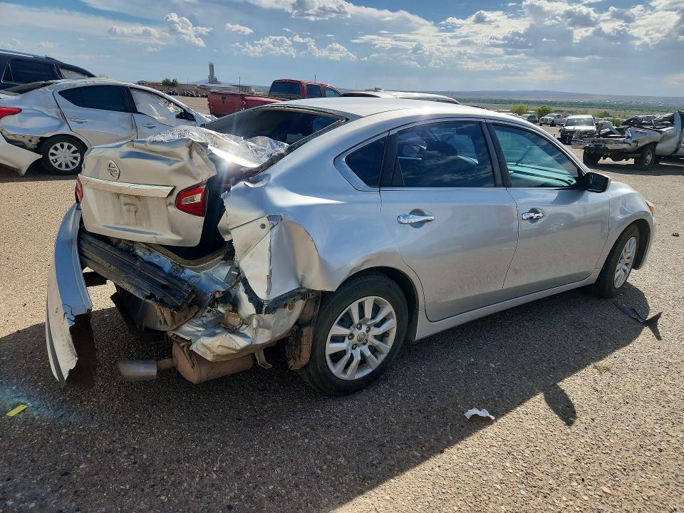 Photo 3 from auction – 2016 NISSAN ALTIMA with VIN 1N4AL3AP0GC132389