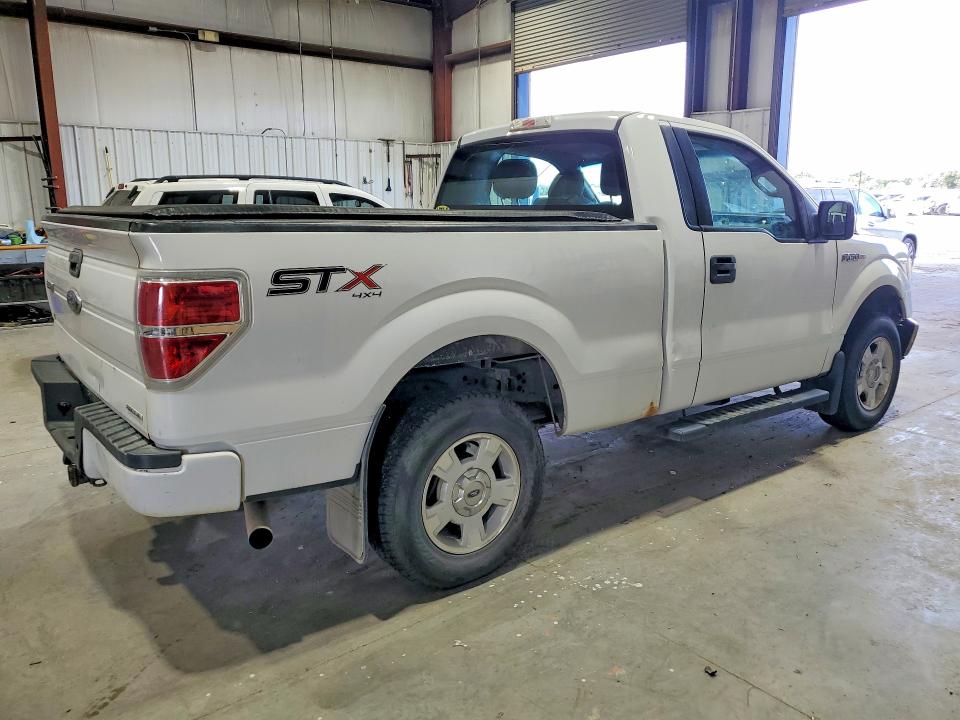 Photo 3 from auction – 2014 FORD F150 with VIN 1FTMF1EF9EFB12495