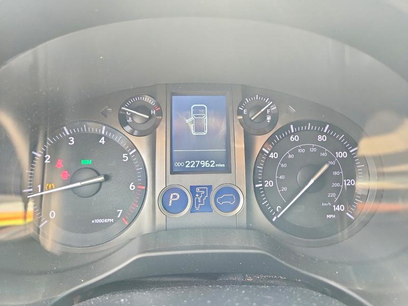Photo 9 from auction – 2015 LEXUS GX with VIN JTJBM7FX3F5102766