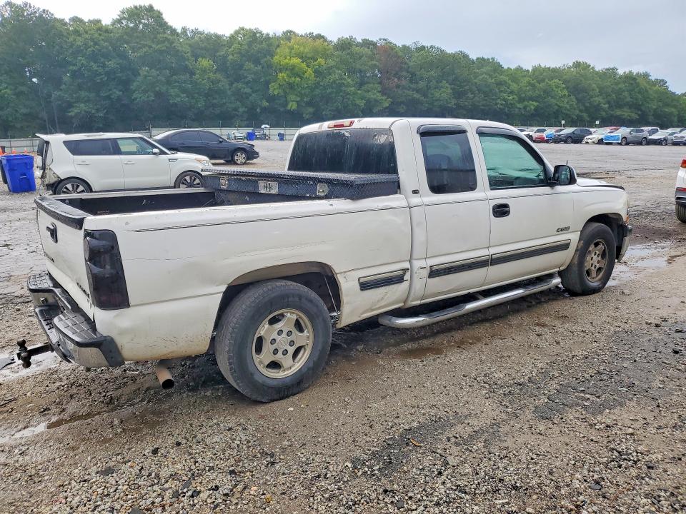 Photo 3 from auction – 2000 CHEVROLET SILVERADO with VIN 2GCEC19T7Y1318424