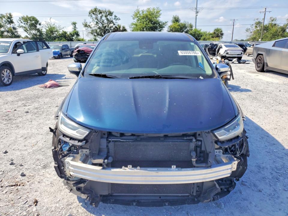 Photo 5 from auction – 2022 CHRYSLER PACIFICA with VIN 2C4RC1S73NR101657