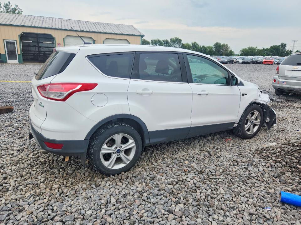 Photo 3 from auction – 2014 FORD ESCAPE with VIN 1FMCU0G98EUE24527