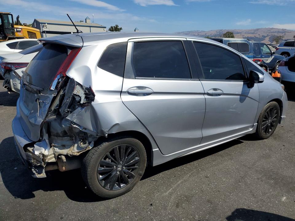 Photo 3 from auction – 2018 HONDA FIT with VIN 3HGGK5H66JM708655