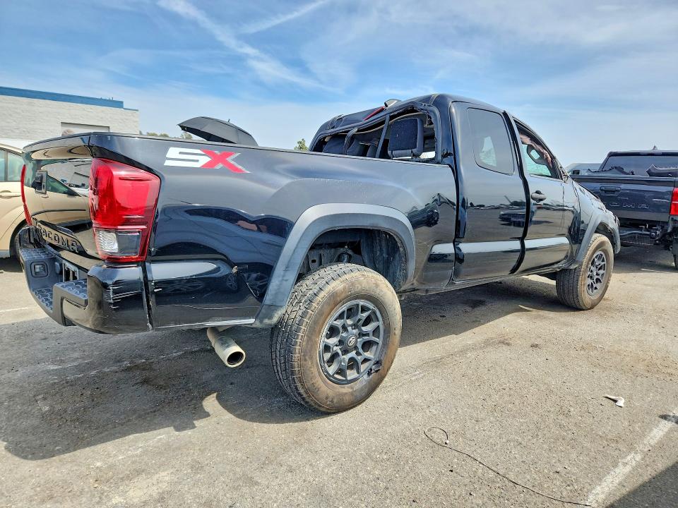 Photo 3 from auction – 2020 TOYOTA TACOMA with VIN 3TYRX5GN3LT005085