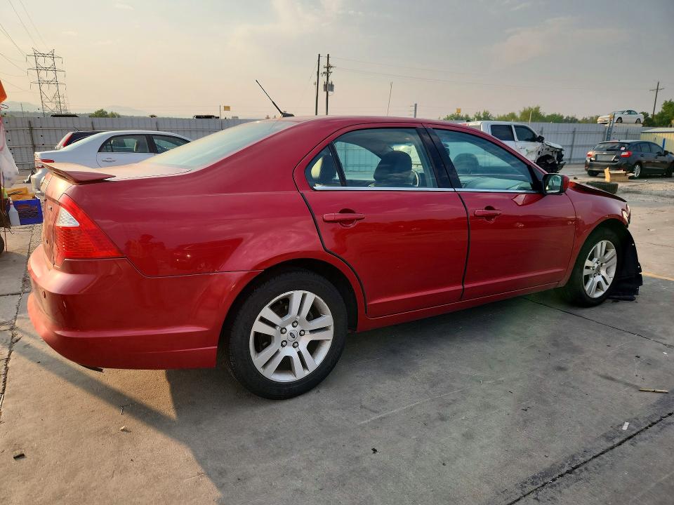 Photo 3 from auction – 2011 FORD FUSION with VIN 3FAHP0JA7BR184271