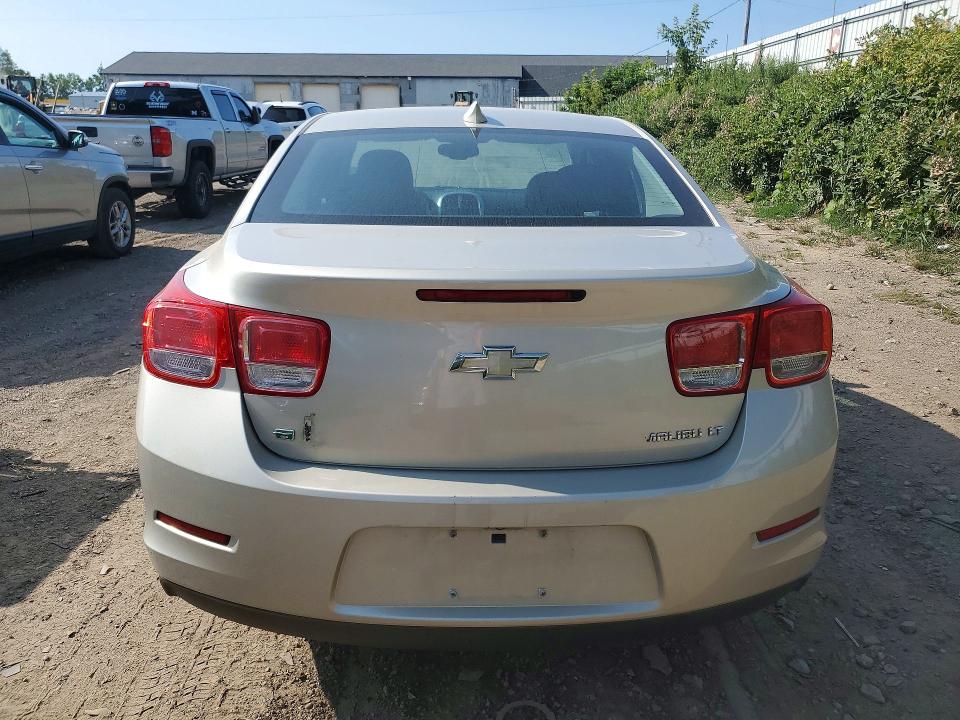 Photo 6 from auction – 2015 CHEVROLET MALIBU with VIN 1G11C5SL1FF287833
