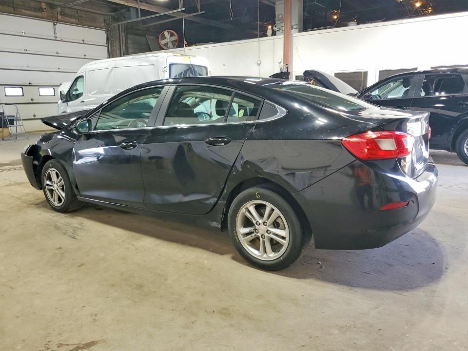 Photo 2 from auction – 2017 CHEVROLET CRUZE with VIN 1G1BE5SM4H7245404