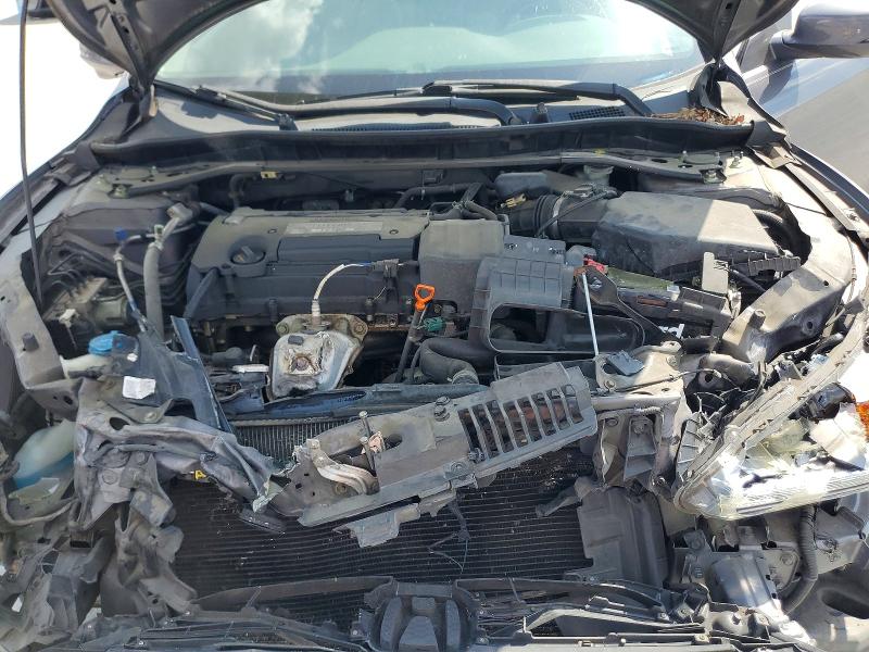 Photo 11 from auction – 2015 HONDA ACCORD with VIN 1HGCR2F8XFA177056