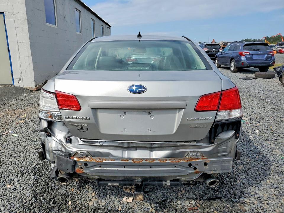 Photo 6 from auction – 2011 SUBARU LEGACY with VIN 4S3BMDK61B2225041