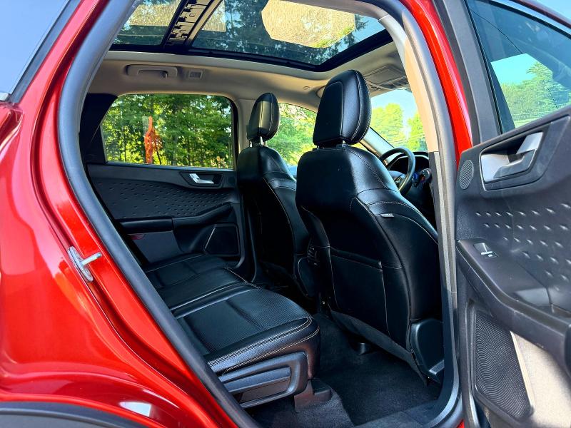 Photo 6 from auction – 2020 FORD ESCAPE with VIN 1FMCU9J91LUB08350