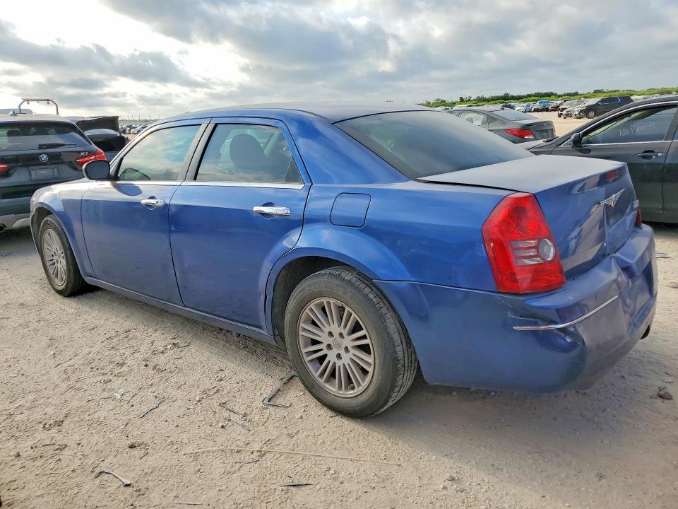 Photo 2 from auction – 2010 CHRYSLER 300 with VIN 2C3CA4CD6AH328833