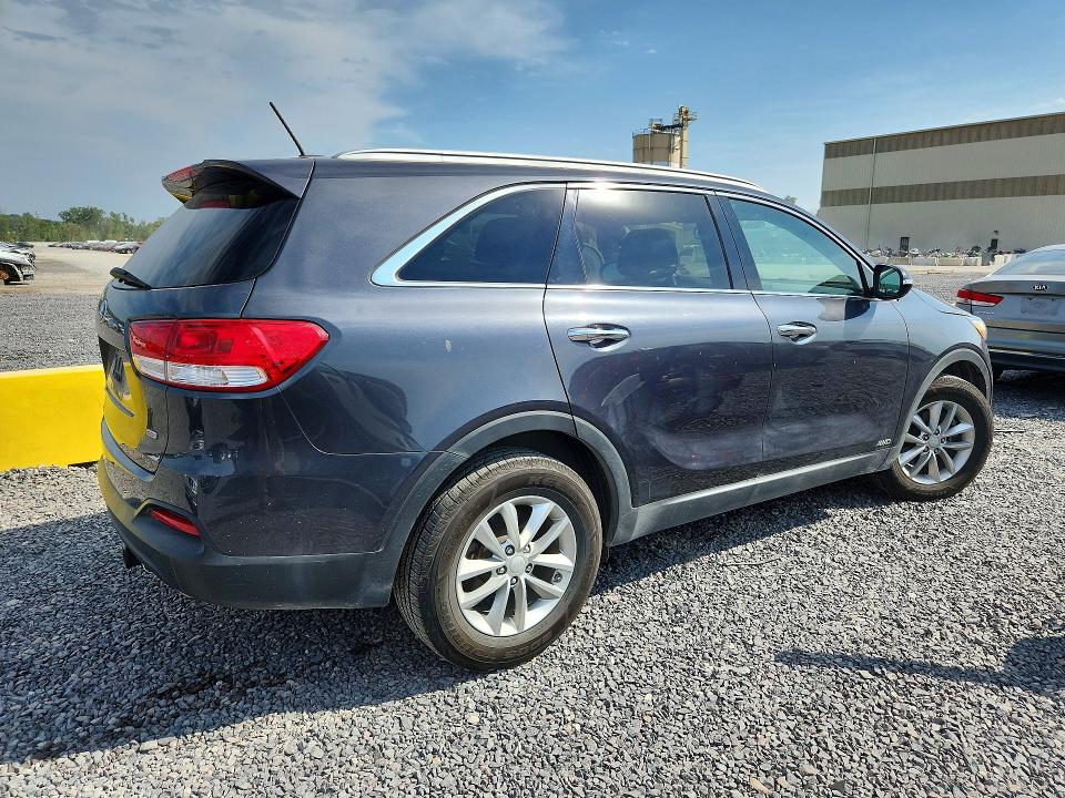 Снимка 3 от търг – 2016 KIA SORENTO с VIN 5XYPGDA31GG146292
