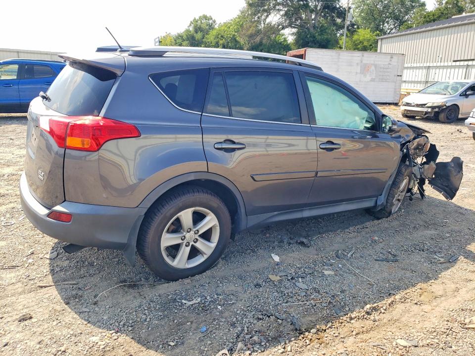 Photo 3 from auction – 2014 TOYOTA RAV4 with VIN 2T3RFREV7EW172317