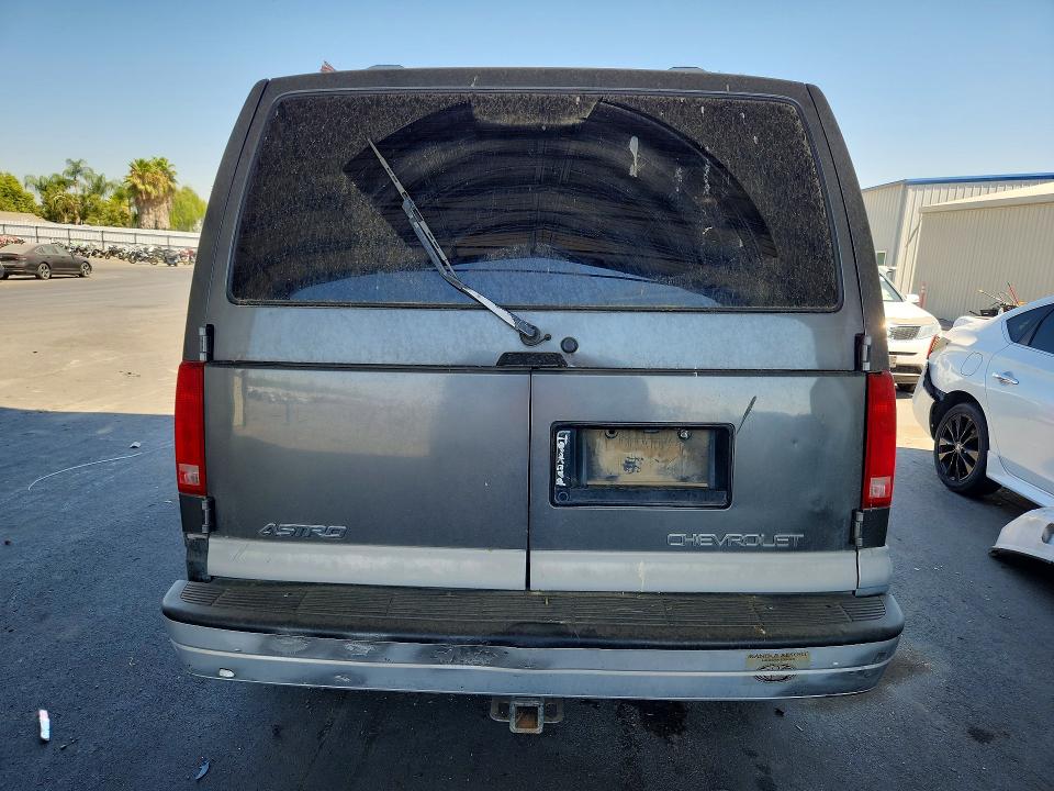 Photo 6 from auction – 2000 CHEVROLET ASTRO with VIN 1GNDM19W1YB136504