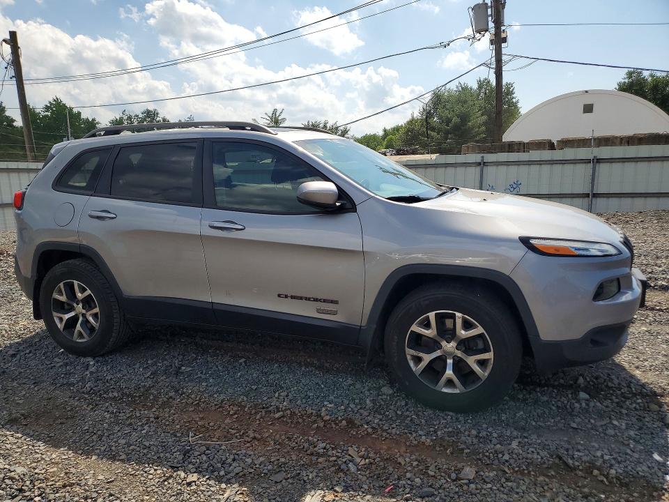 Photo 4 from auction – 2016 JEEP CHEROKEE with VIN 1C4PJMCBXGW269517