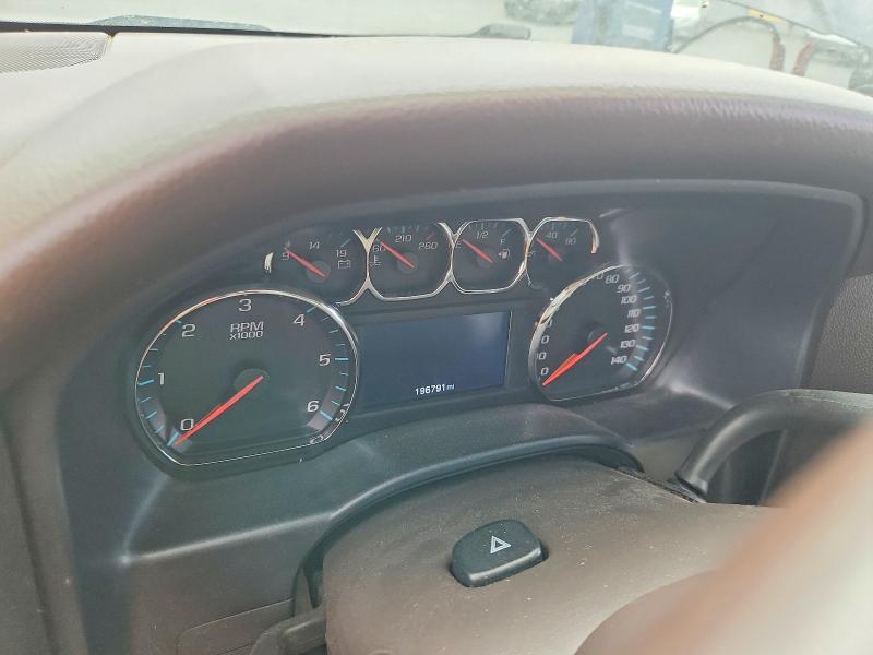 Photo 9 from auction – 2017 CHEVROLET SILVERADO with VIN 3GCUKREC4HG200874