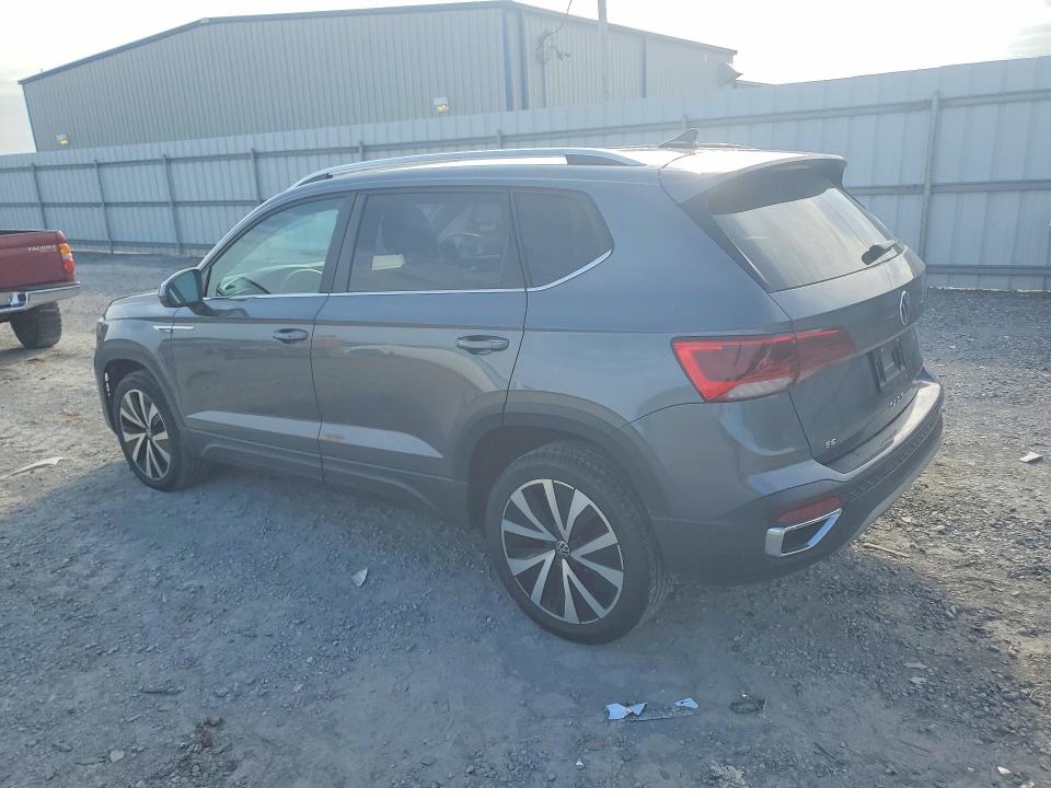 Photo 2 from auction – 2022 VOLKSWAGEN TAOS with VIN 3VVLX7B21NM099000