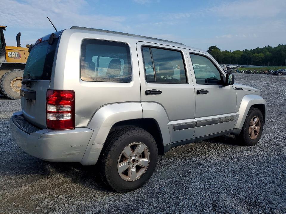 Photo 3 from auction – 2012 JEEP LIBERTY with VIN 1C4PJMAK8CW105292