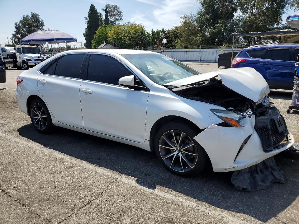 Photo 4 from auction – 2017 TOYOTA CAMRY with VIN 4T1BF1FK3HU441689