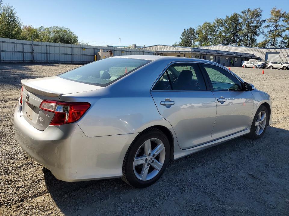 Photo 3 from auction – 2012 TOYOTA CAMRY with VIN 4T1BF1FK1CU612447