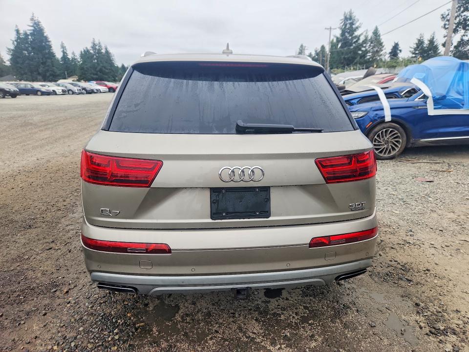 Photo 6 from auction – 2017 AUDI Q7 with VIN WA1LAAF73HD019242