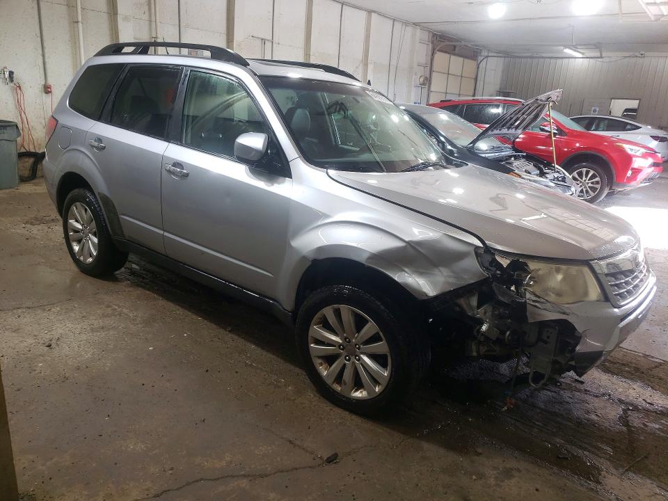 Photo 4 from auction – 2012 SUBARU FORESTER with VIN JF2SHAEC1CH441167