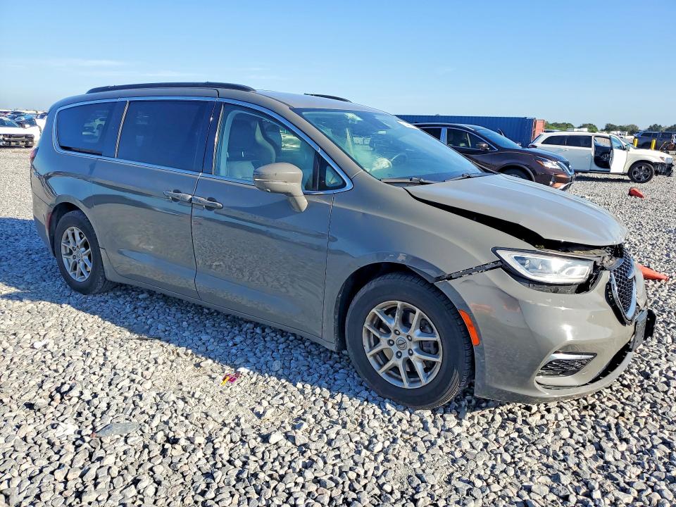 Photo 4 from auction – 2022 CHRYSLER PACIFICA with VIN 2C4RC1BG5NR162038