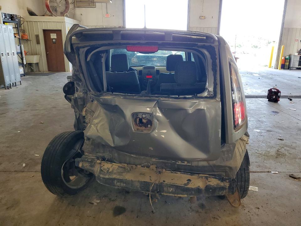 Photo 6 from auction – 2011 KIA SOUL with VIN KNDJT2A25B7235284