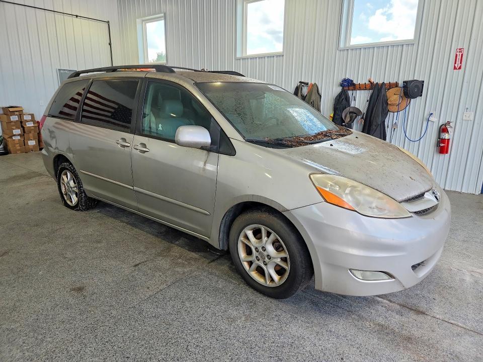 Photo 4 from auction – 2006 TOYOTA SIENNA with VIN 5TDZA22C76S583535