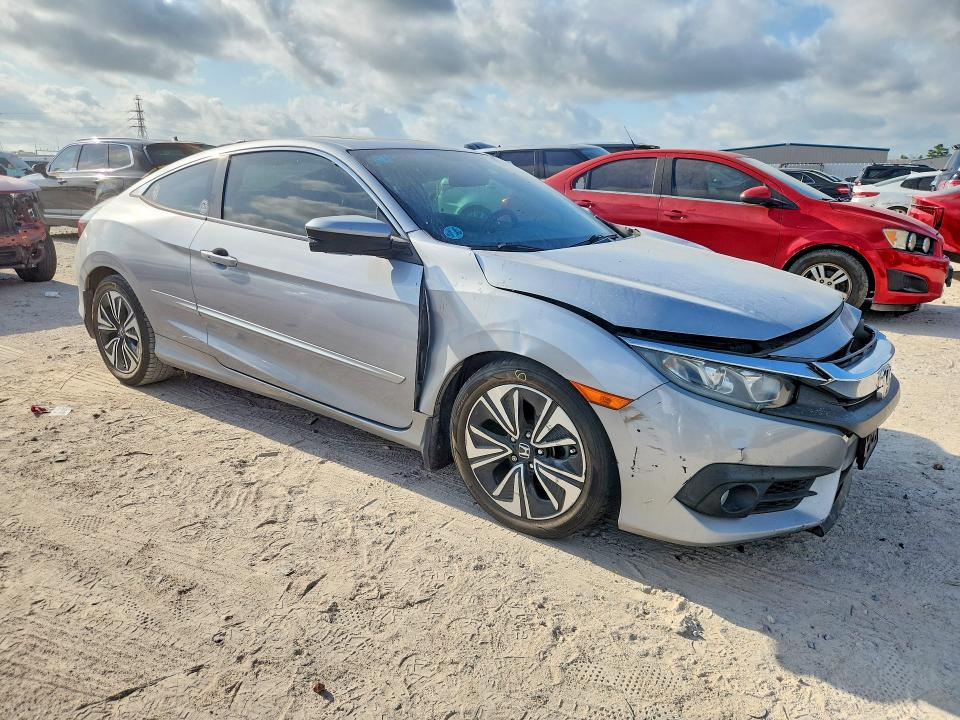 Zdjęcie 4 z aukcji – 2016 HONDA CIVIC z VIN 2HGFC3B33GH358811