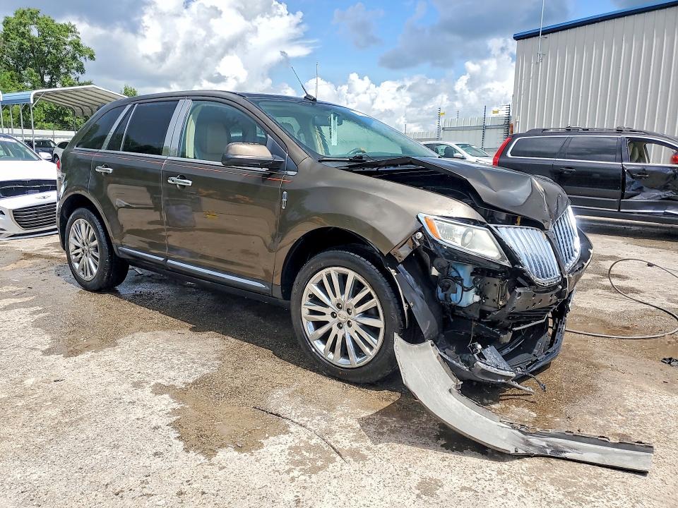 Photo 4 from auction – 2011 LINCOLN MKX with VIN 2LMDJ8JKXBBJ26591