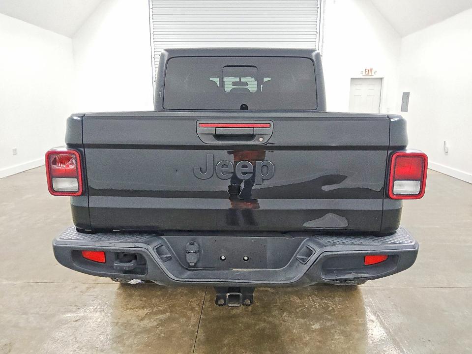 Photo 6 from auction – 2021 JEEP GLADIATOR with VIN 1C6HJTAG2ML550504